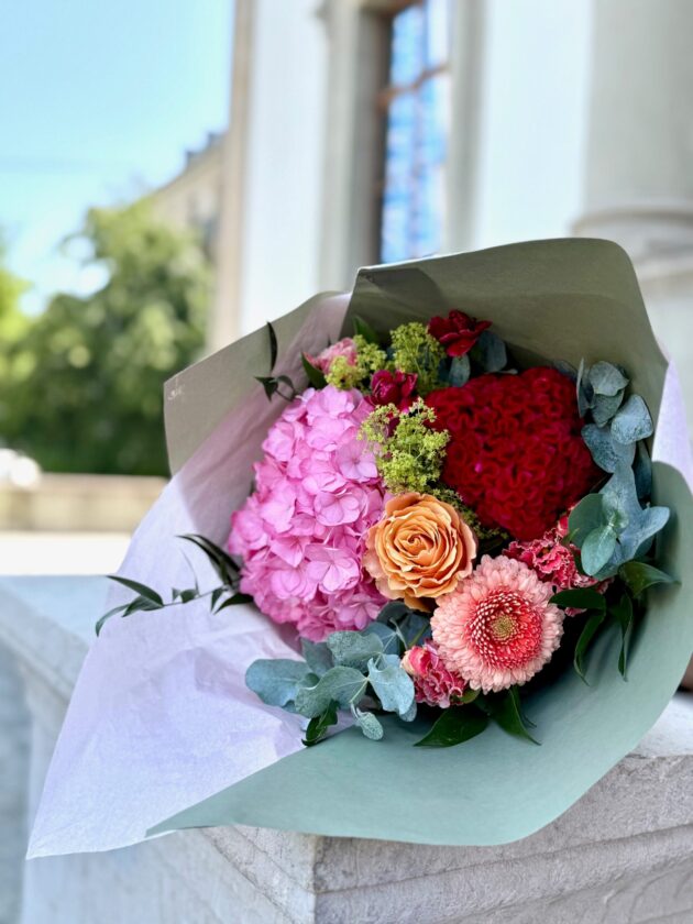 Little Sunset Bouquet - Image 2
