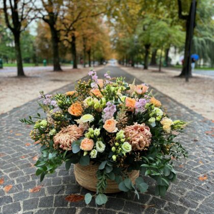 Autumn sweetness basket